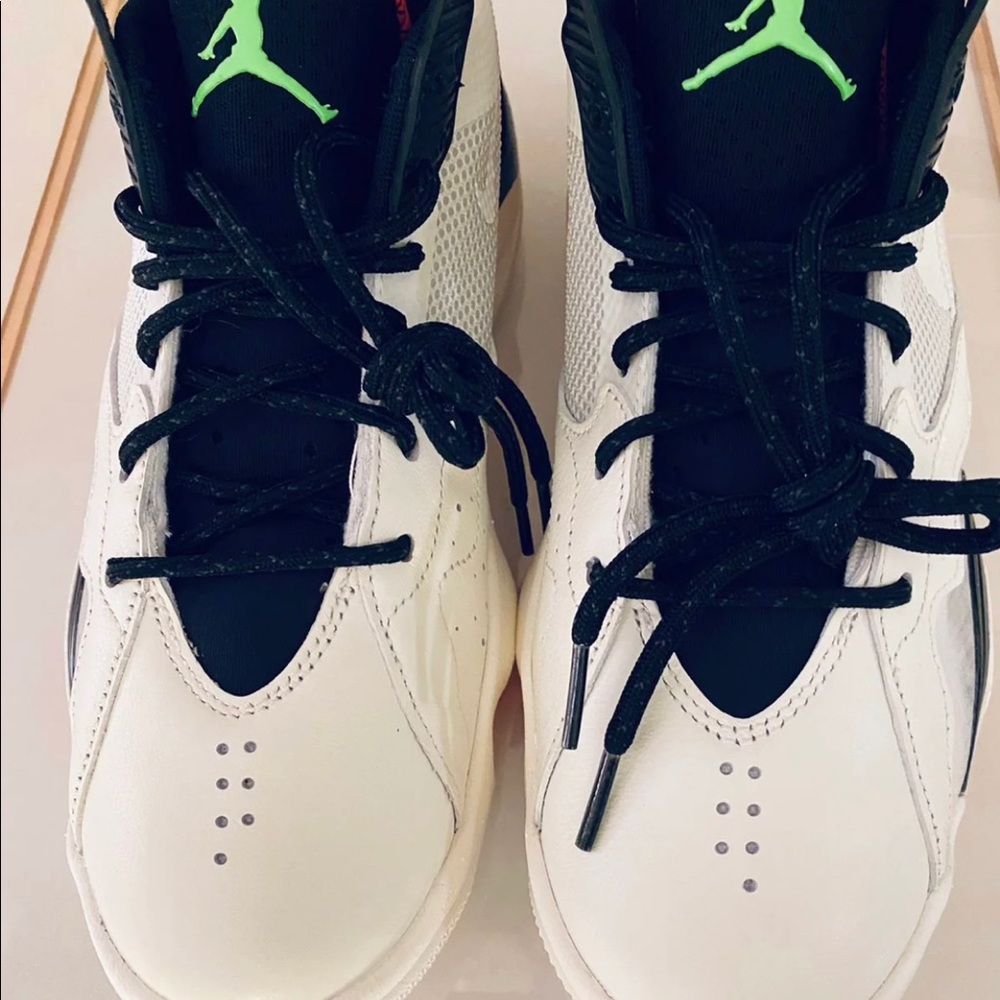 Jordan zoom 92